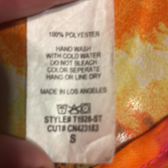 Small Lilypad cold shoulder pink ombré round neck B louse tunic top - Picture 13 of 16